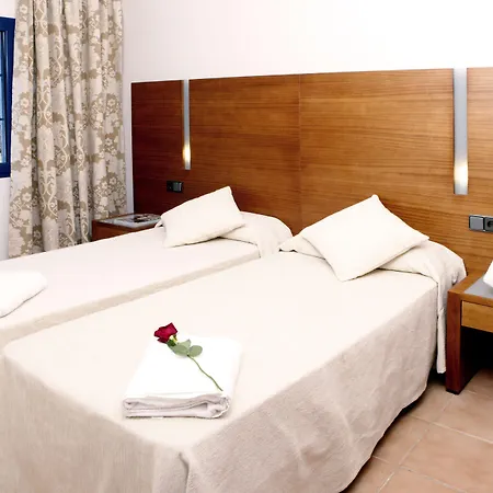 Apartmanhotel Marsenses Paradise Club Cala en Bosch