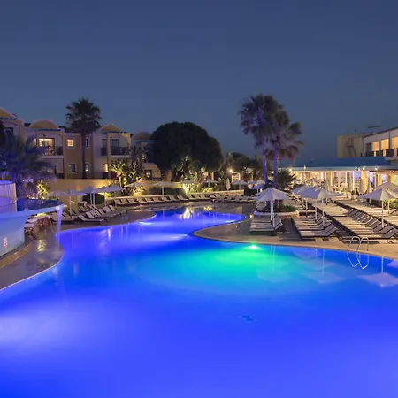 Aparthotel Marsenses Paradise Club Cala en Bosch